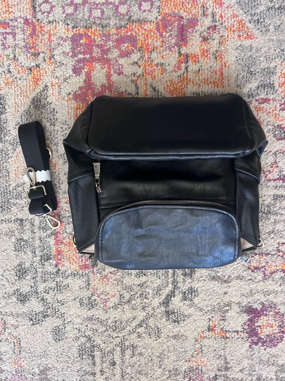 BNWOT Azaria Vegan Leather La Mere Original—Black - Picture 3 of 4